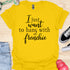 I just want to hang with my frenchie - V1 - Elegant Caligraphy T-Shirt